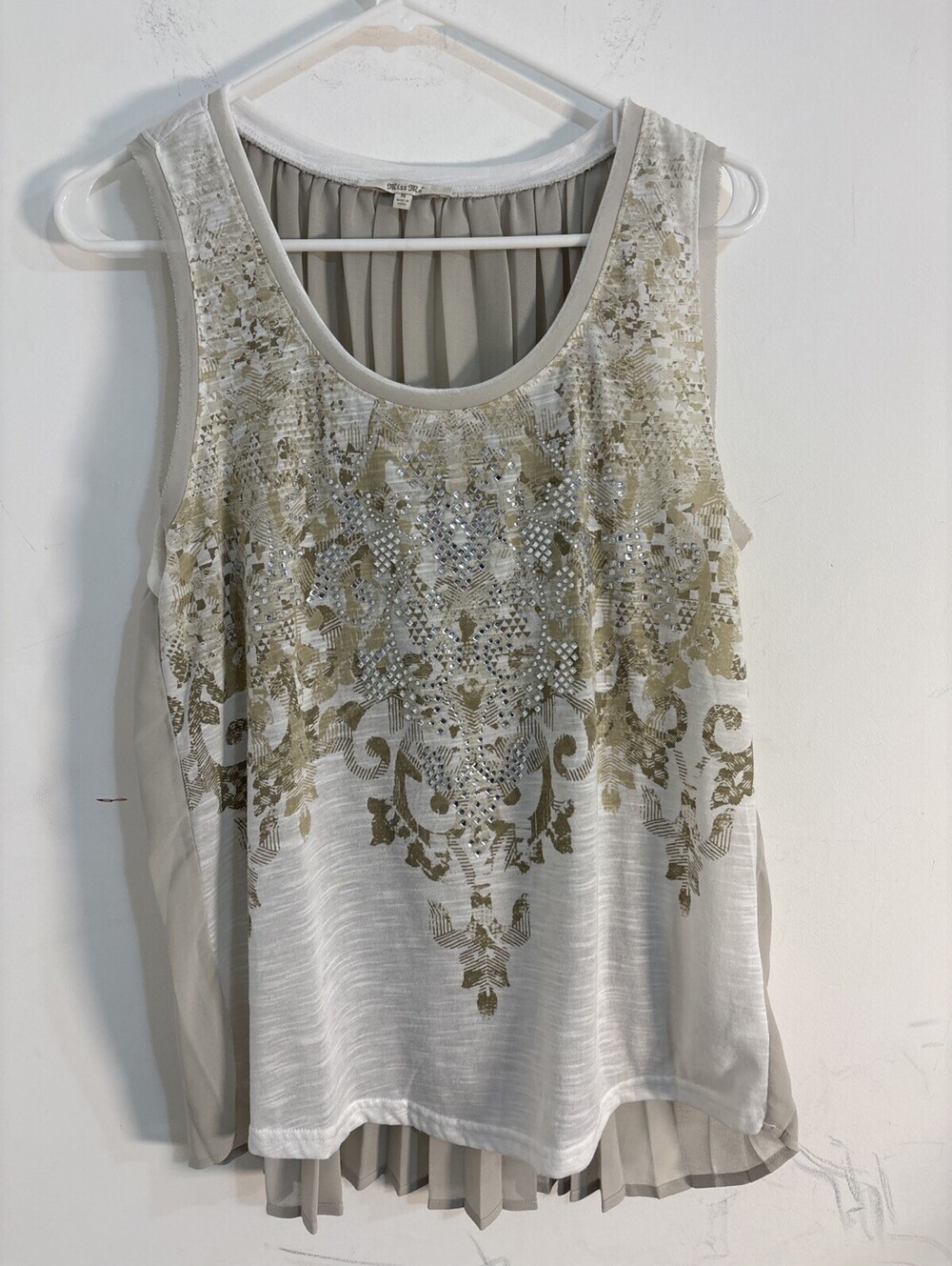 Miss Me Embellished Tank Top Medium Cream Mixed Media Pleated Chiffon Back EUC